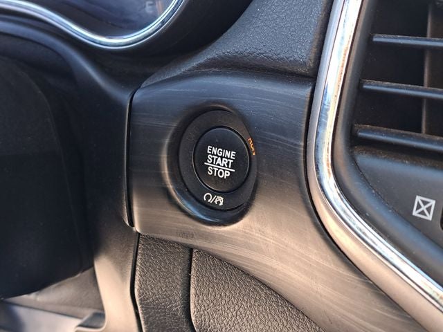 2019 Jeep Grand Cherokee Laredo E