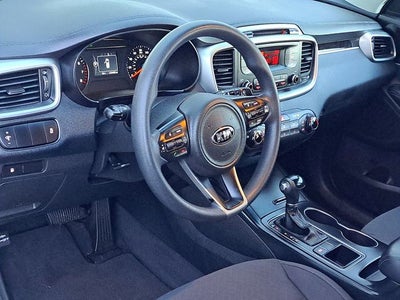 2017 Kia Sorento L